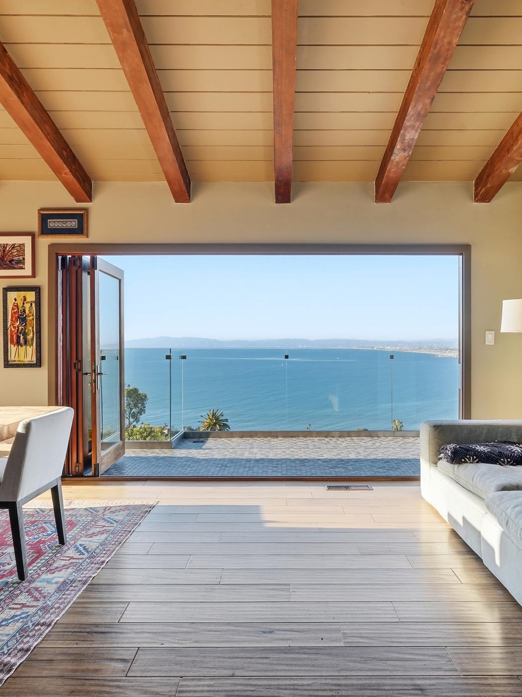 Living room with an ocean view at 773 Via Somonte, Palos Verdes Estates