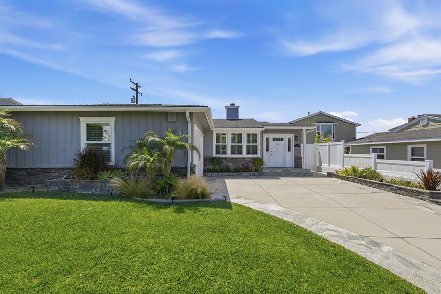 Photo 9 of 48, 1401 Chestnut Ave, Manhattan Beach