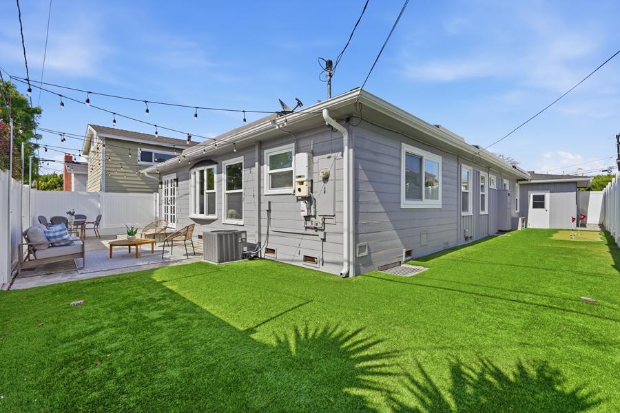 Photo 4 of 48, 1401 Chestnut Ave, Manhattan Beach
